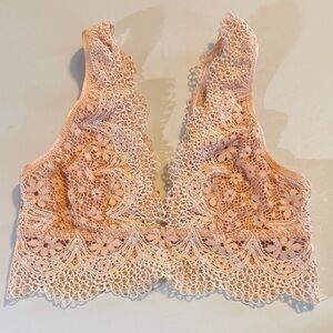Victoria’s Secret Lace Bralette in Soft Pink Size XS